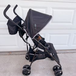 Folding Stroller , New For $30 Firm 