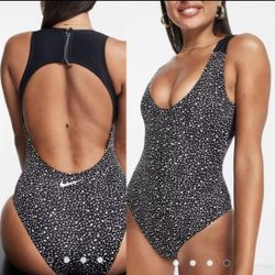 Nike Swimsuit 