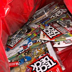 All Kinds Of Tech Decks And Ramps