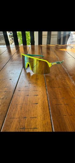 🔥 Neon Sport Shield Sunglasses 🔥  Clean neon green/teal frame with mirrored shield lenses 😎🏁