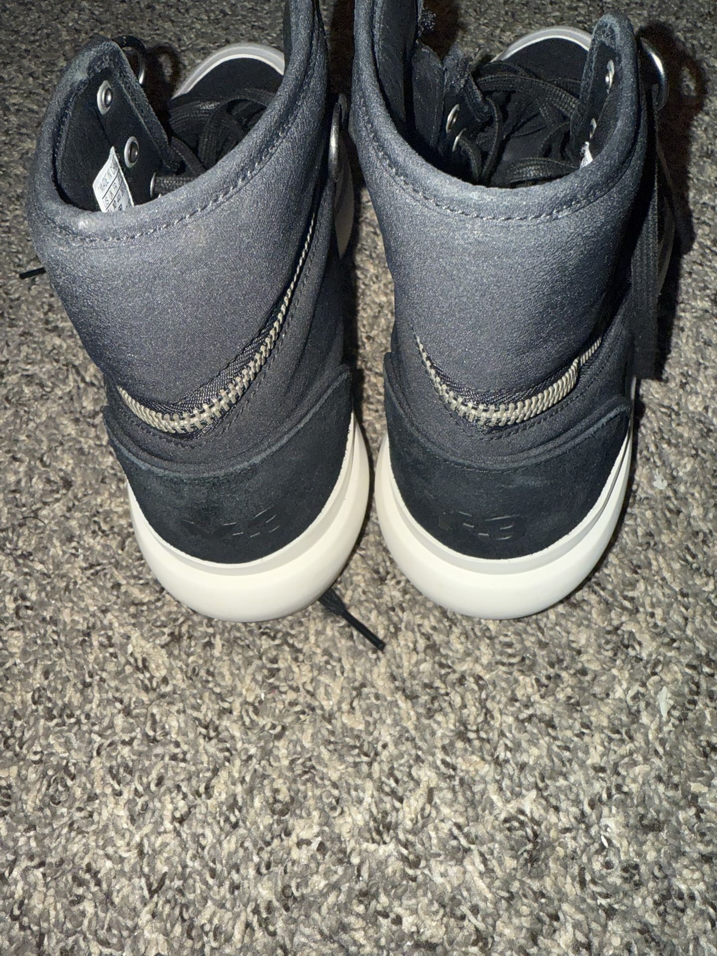 Y-3 Ajatu Court High