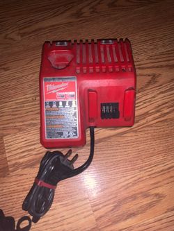 Milwaukee M12 M18 Charger
