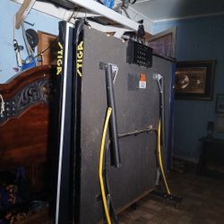 Good Ping Pong Table With Paddles N Balls