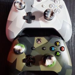 Special Edition Xbox One Controllers 