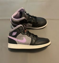 Nike Air Jordan 1 Mid Gs “Houndstooth”