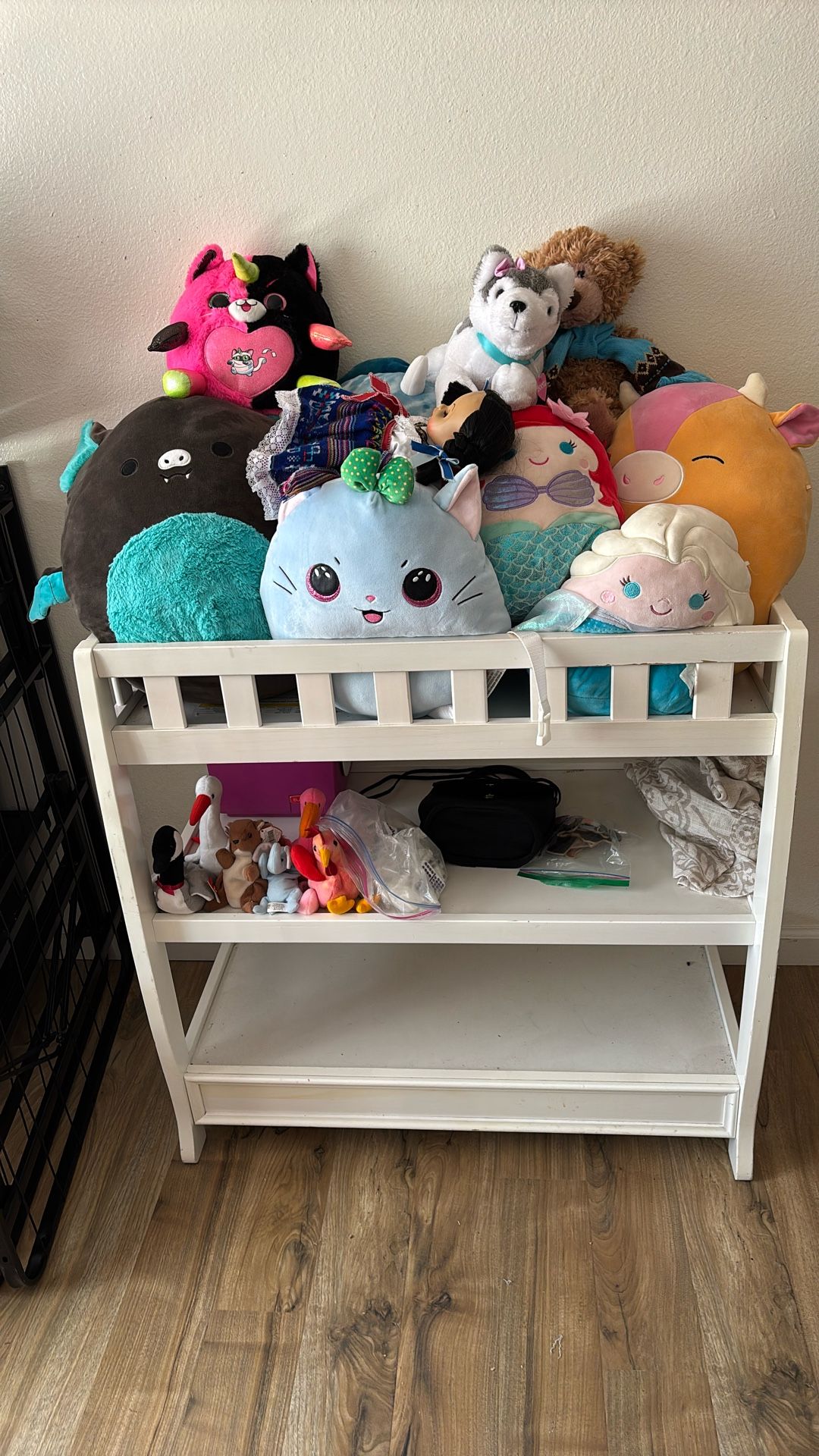 Everything Is For Sale In Pic