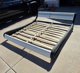Modern Curved Faux Leather King 80 x 76  Platform Bed Frame