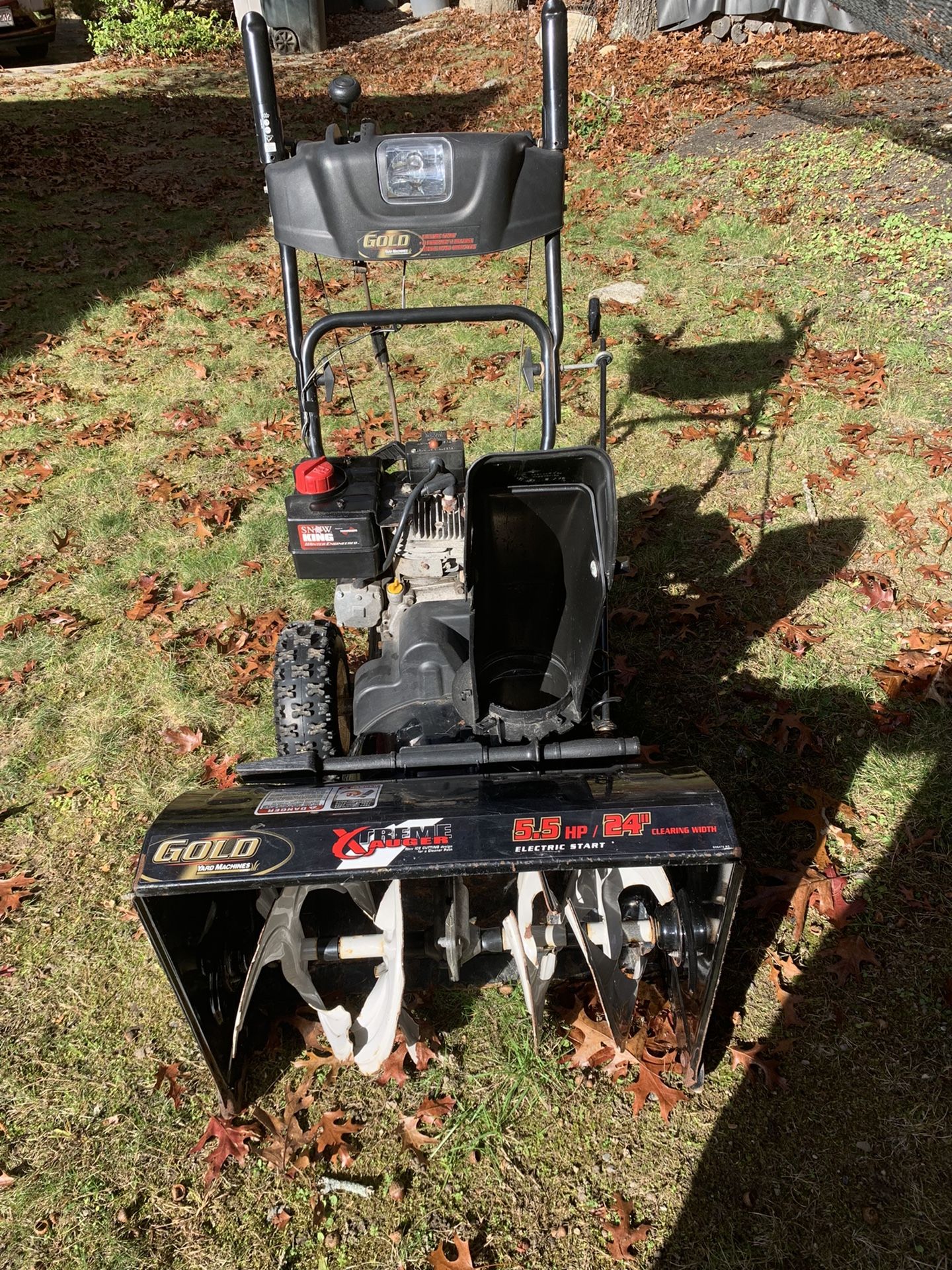 Gold 24”yard Machine Snowblower