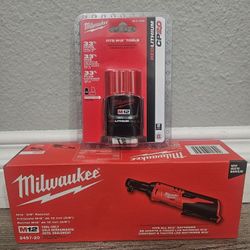 Milwaukee Ratchet With Battery