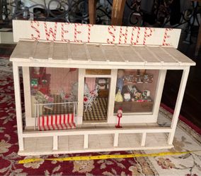 Sweet Shoppe Miniature Dollhouse Diorama