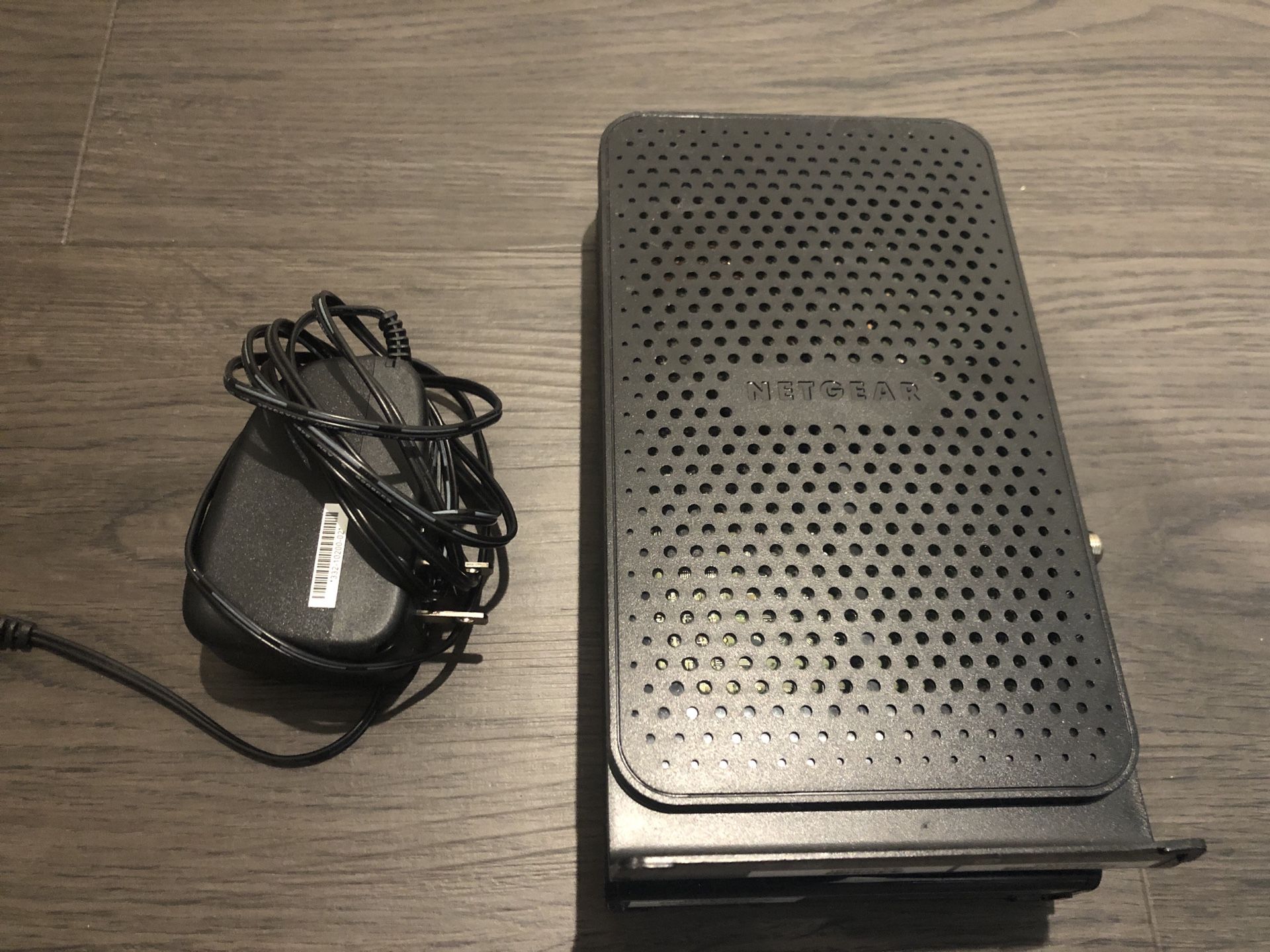 Netgear N600 WiFi Cable Modem Router