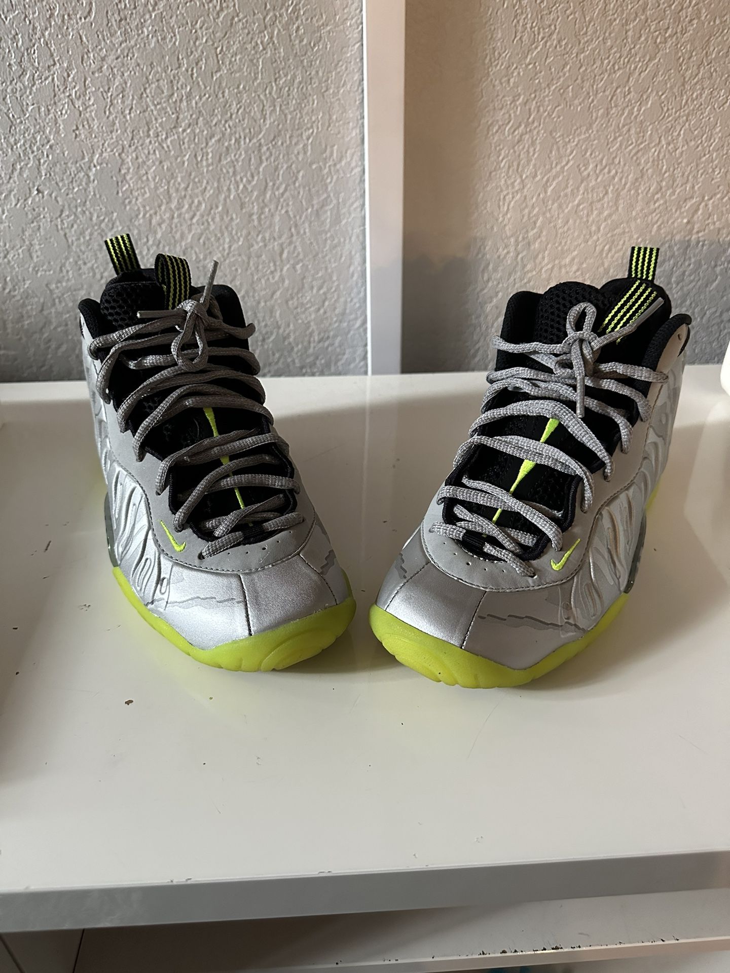 Youth Foamposites Size