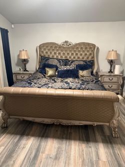 Bedroom set