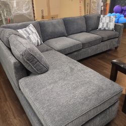 New Sectional Sofa With Reversible Chaise Lounge 