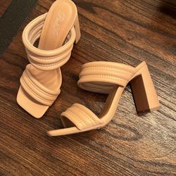 Women’s Nude Chunky Heel 6.5