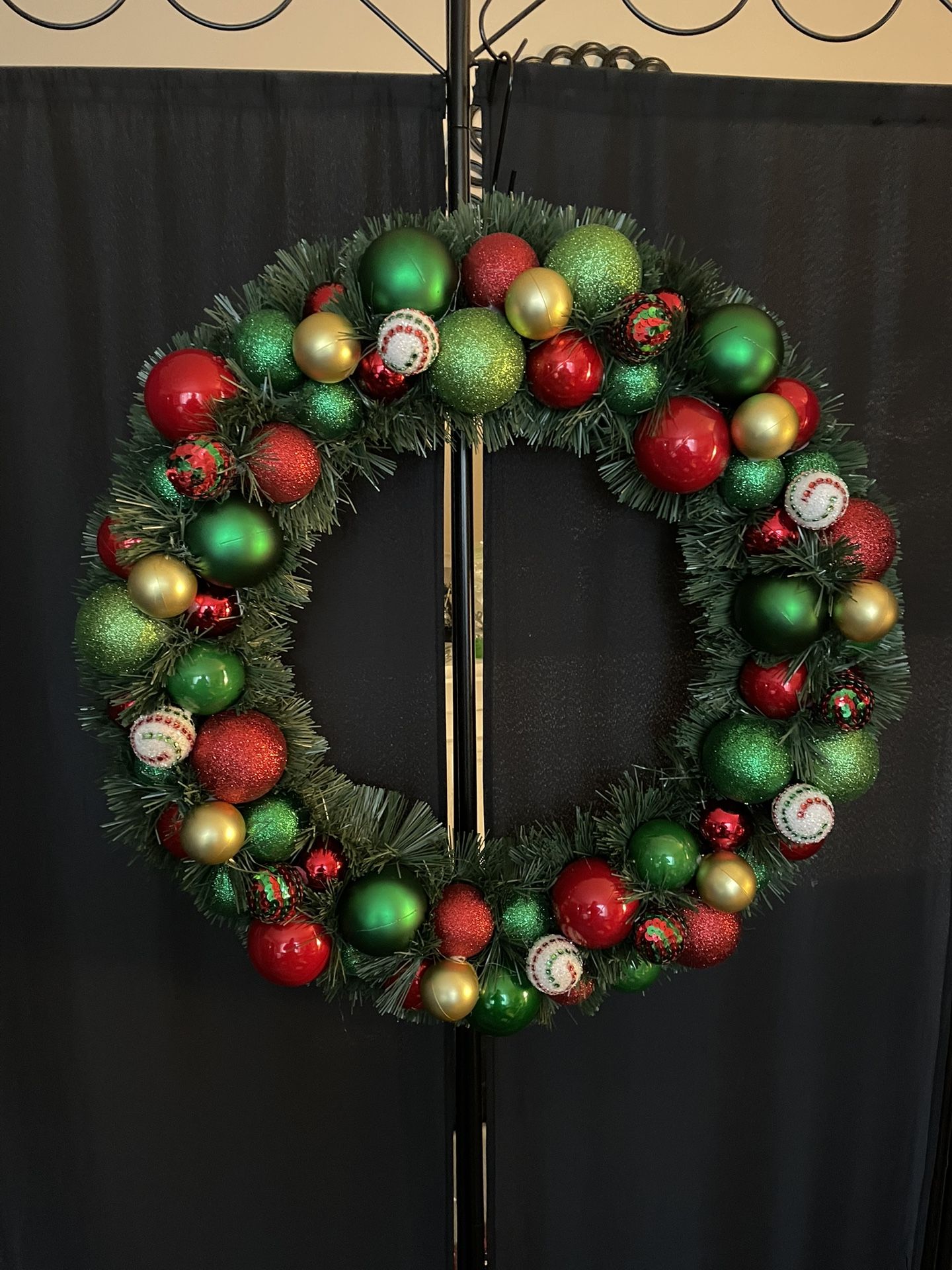 Holiday Wreath (20”)