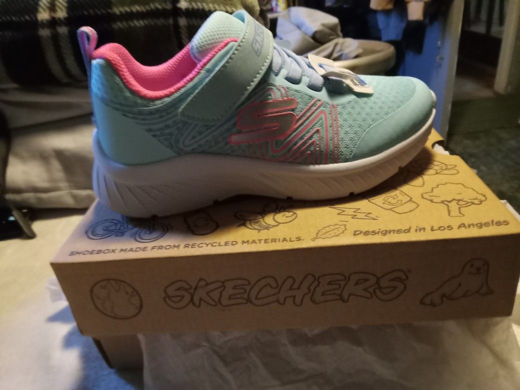 Kids Skechers Shoes