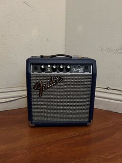 Fender Frontman 10G Guitar Combo Amplifier - Midnight Blue Bundle with Instrument Cable