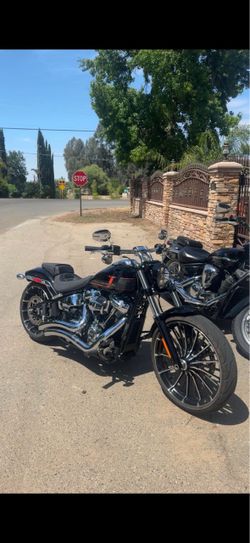 2024 Harley-Davidson Breakout