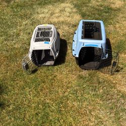 2 Animal carriers 