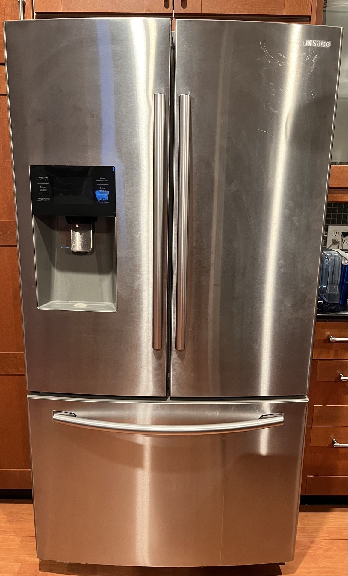 Refrigerator 25 cubic ft Samsung