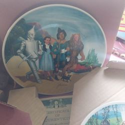 Wizard Of Oz Collectable Plates 