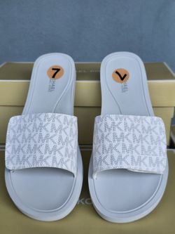 Michael Kors Women's Slides Size 7 Only 