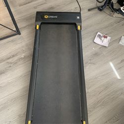 UREVO Walking Pad/Treadmill