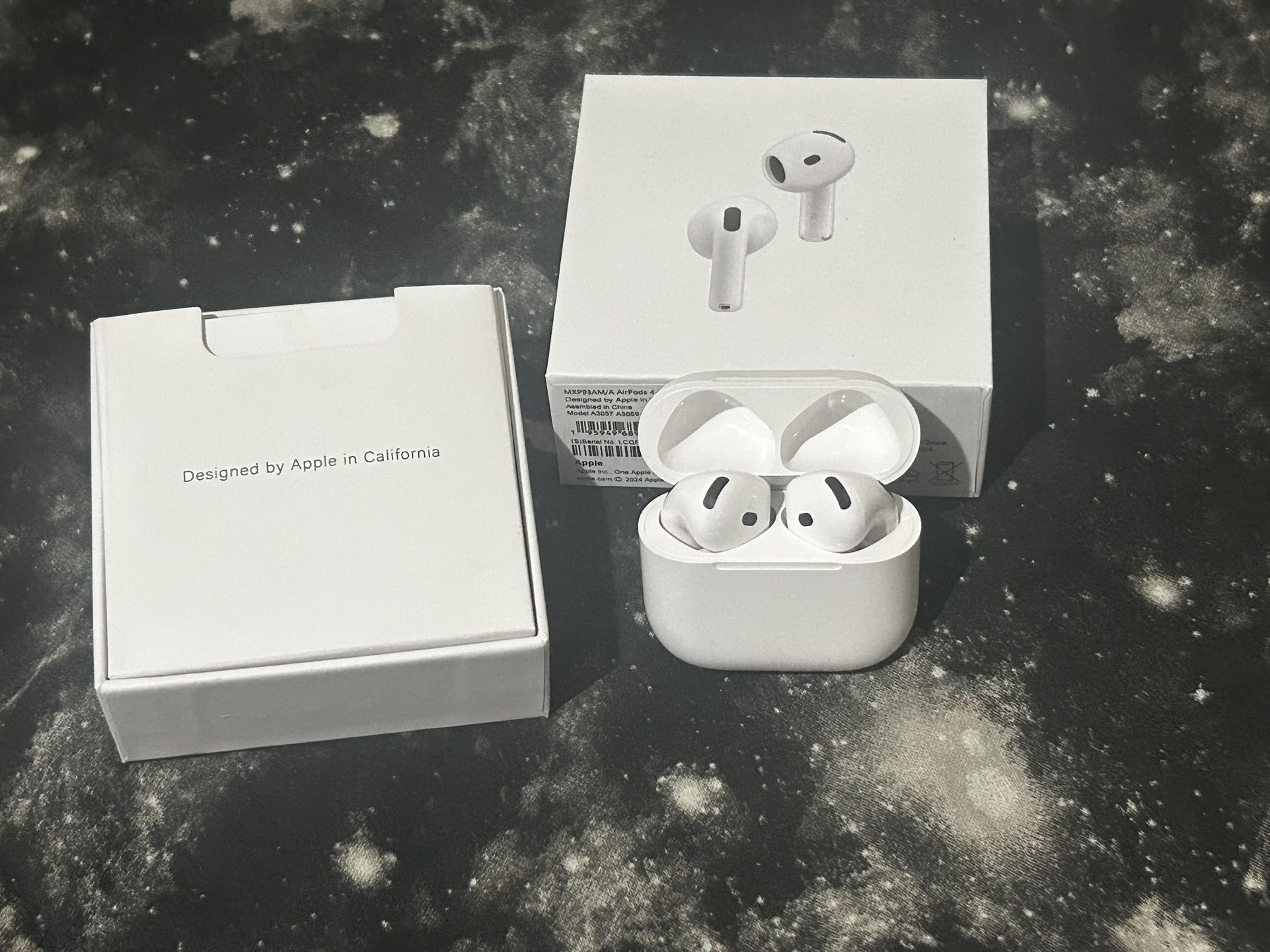 Apple AirPods (4th Generation) with Active Noise Cancellation (ANC) *UNSEALED