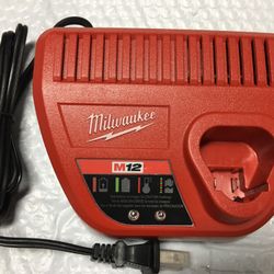 New Milwaukee M12 12V Battery Charger