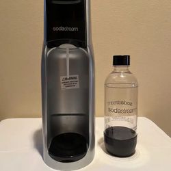 SodaStream Jet sparkling water maker