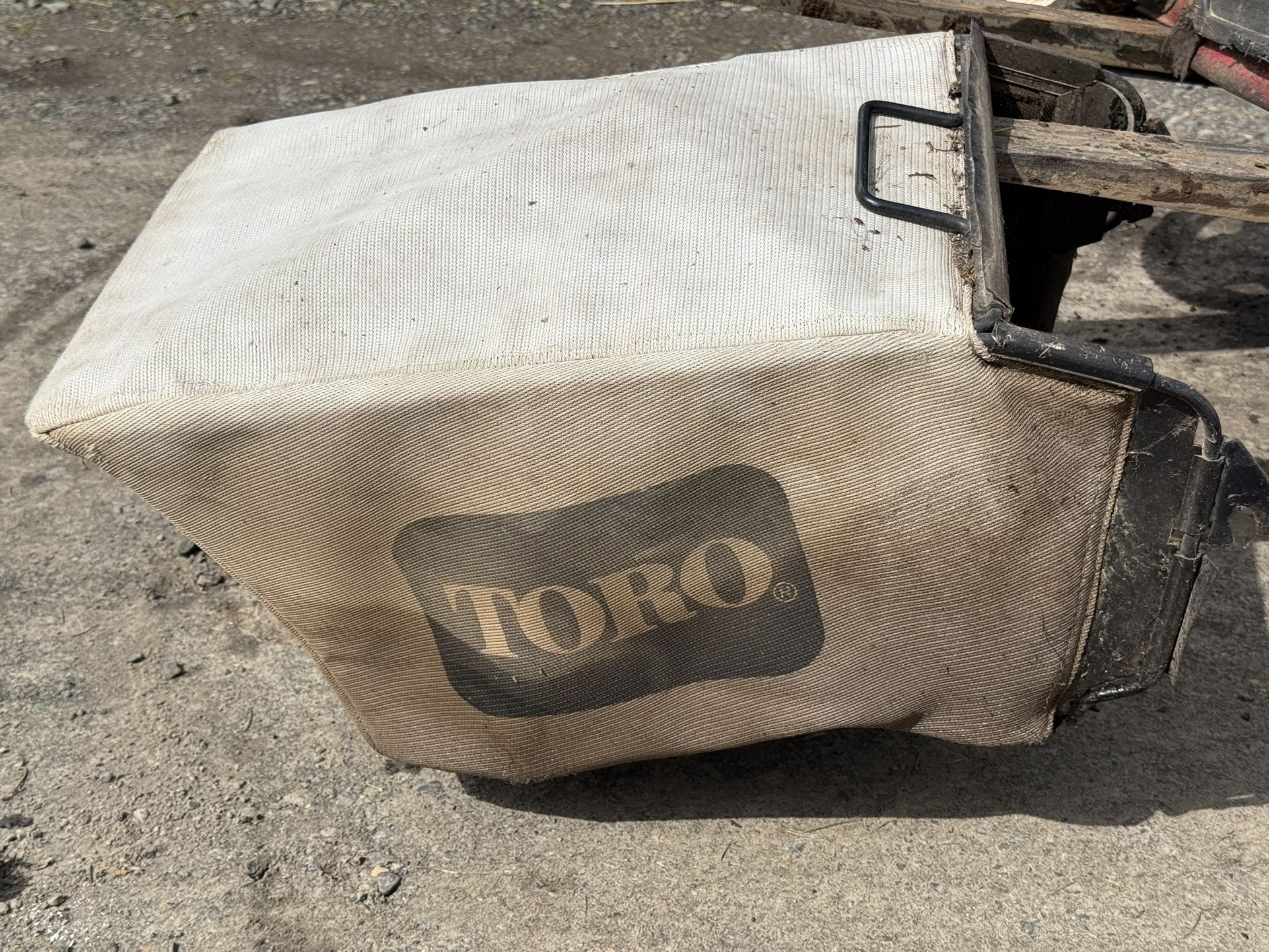 Toro Recycler 22” Mower Bag Assembly W/ Frame