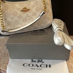 White coach bag 