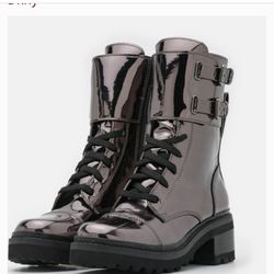 NWT DKNY Metallic Combat Boots SZ 7, NEVER WORN, PERFECT CONDITION