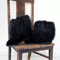 Bearpaw Women's Boots Boo Suede Curly Lamb Black Size 9