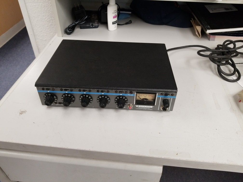 SHURE  M.267.Professional Mixer