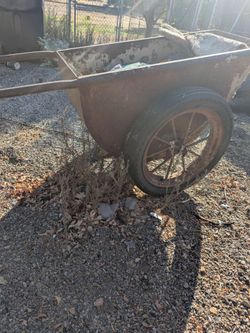 Heavy Duty Metal Wheelbarroww