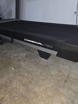 Nordictrack Commercial 1750 treadmill $1200 obo