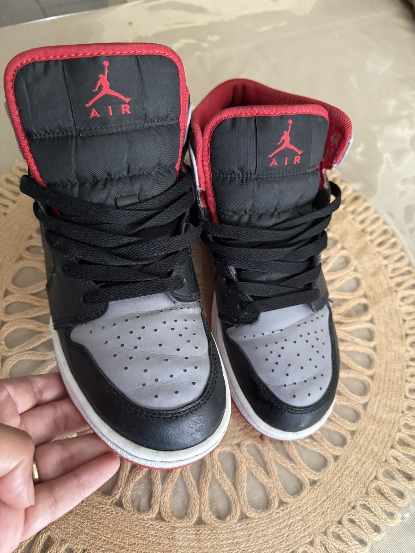 AIR JORDAN 1 MID