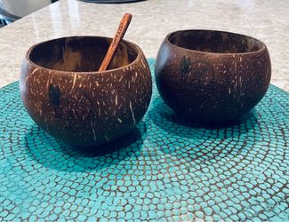 Coconut Shells for Drinks
