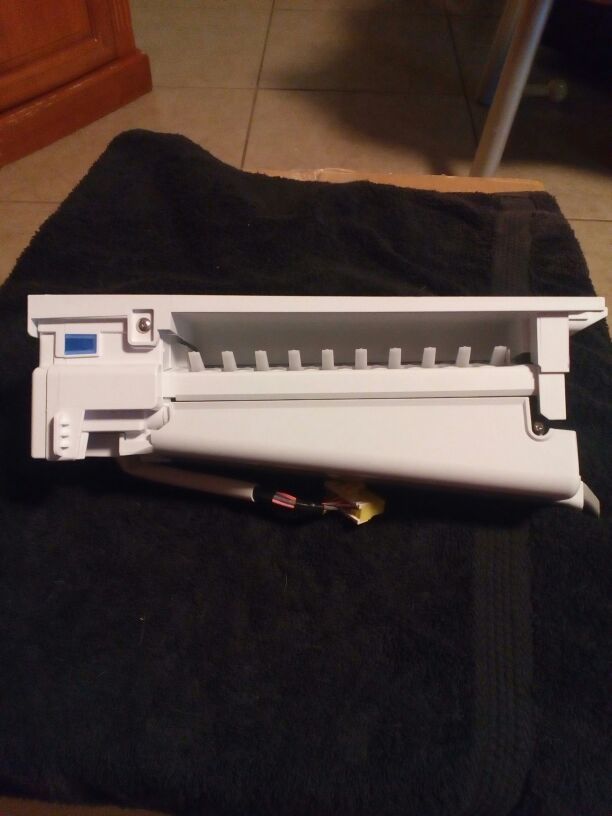 Ice maker,Samsung ice Maker da97-12317-a refrigerator ice maker