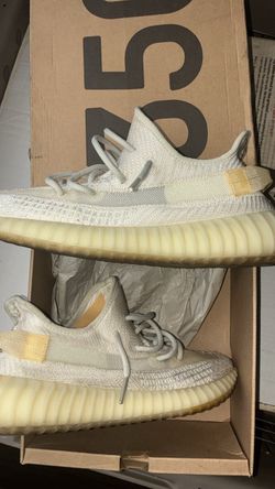 adidas Yeezy Boost 350 V2