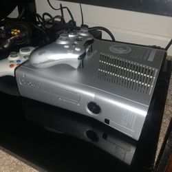 Xbox 360 250GB Halo Reach
