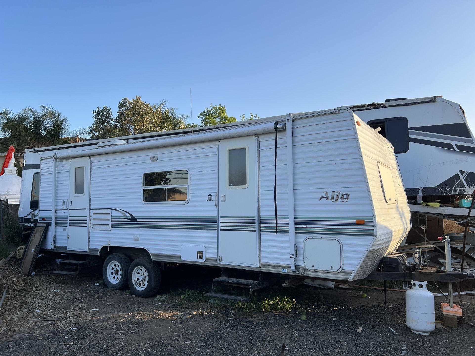 Rv Travel Trailer 2005