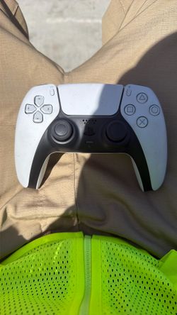PlayStation 5 Wireless Controller
