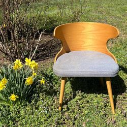 Mid Century Modern Style Wood Accent Chair