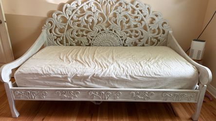 Zarah daybed world market