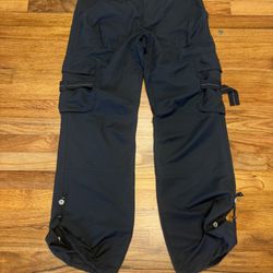 Like New Women’s Size Medium Nike Cargo Pants
