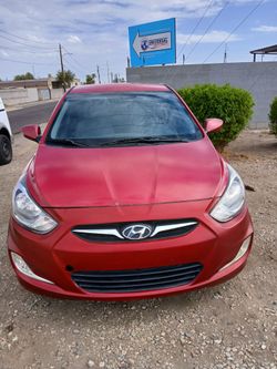 2013 Hyundai accent