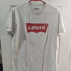 Levi's T Shirt 👕